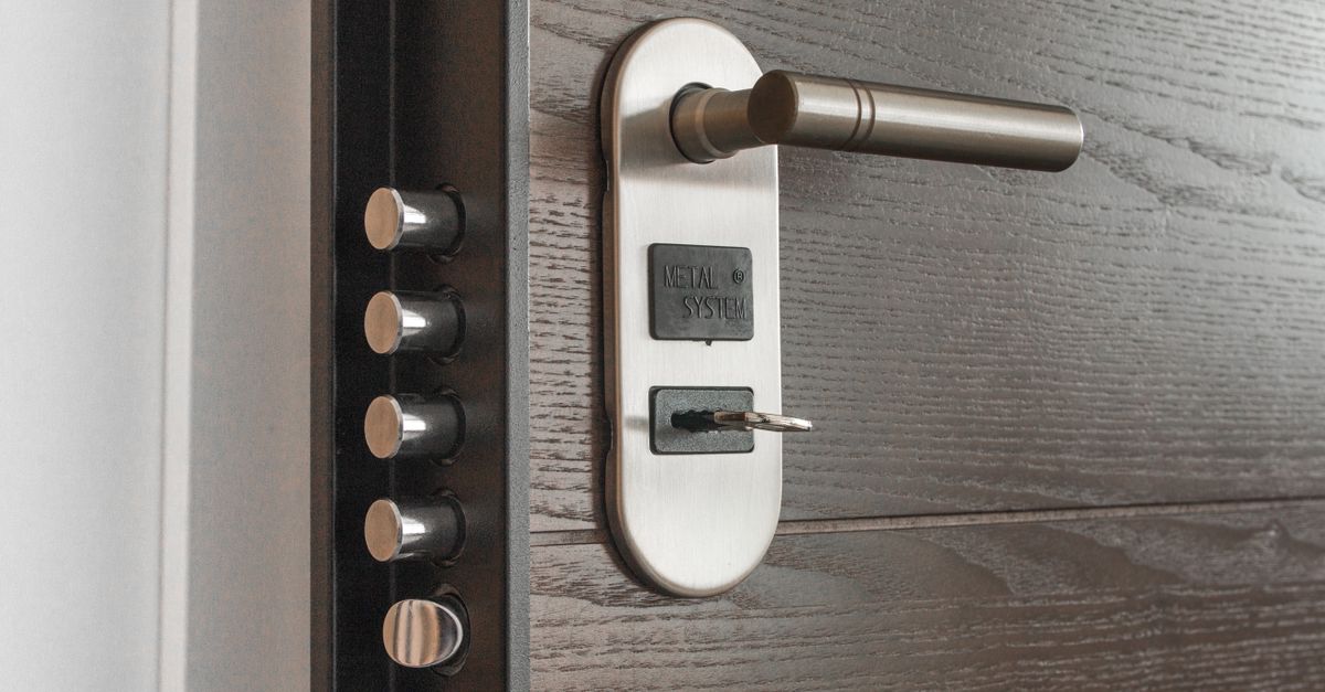 What Is a Locksmith Call-Out Fee — and What Should You Pay in Chesapeake? — Chesapeake Pro Locksmith
