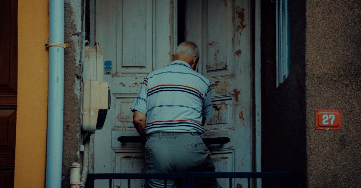 Locked out of the house? Our damage-free entry process, explained — Chesapeake Pro Locksmith