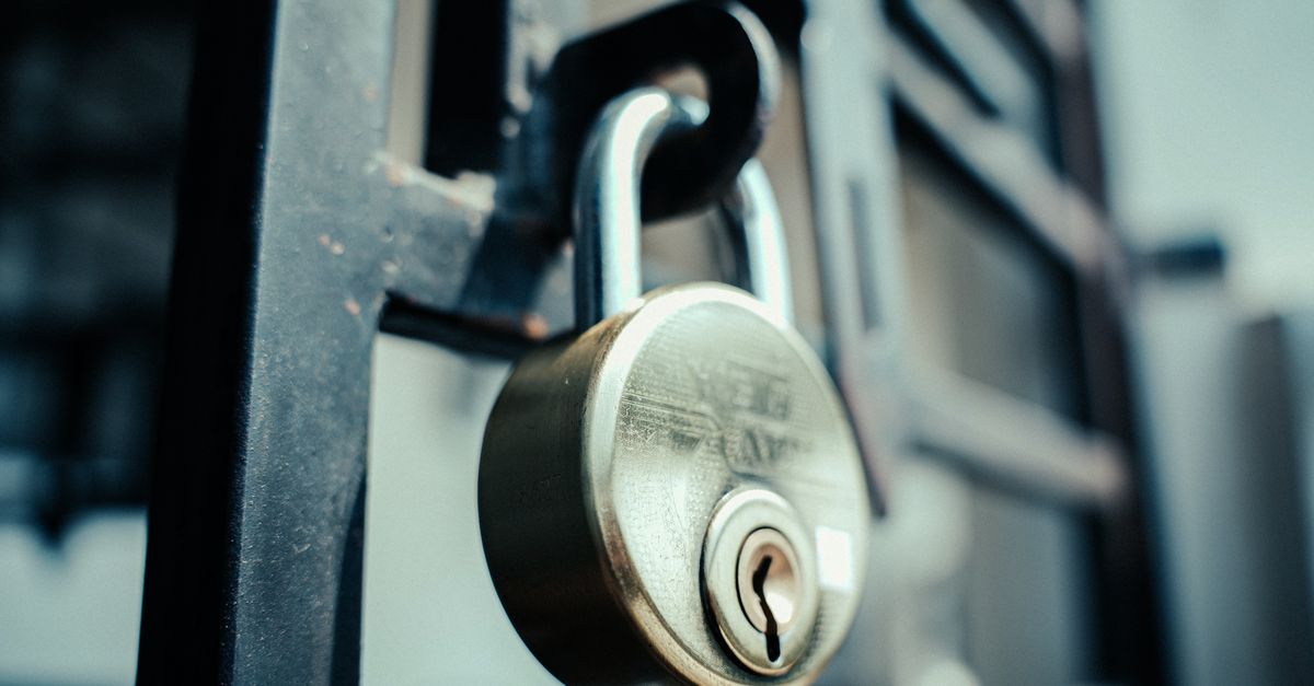 Signs Your Door Knob Lock Replacement Cannot Wait — Chesapeake Pro Locksmith